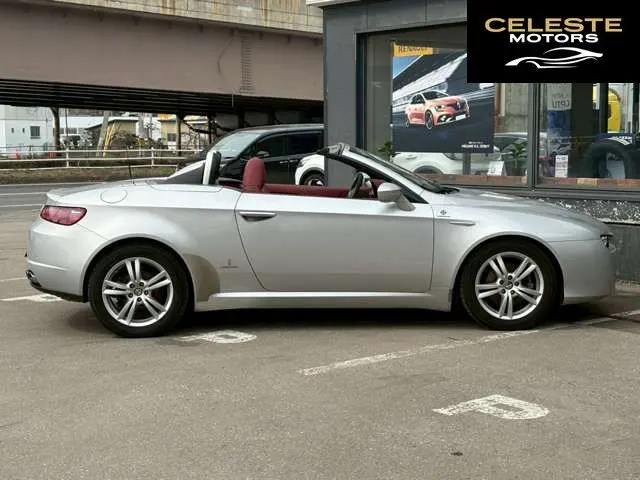 ALFA ROMEO Alfa Spider 2007 — photo 7 sur 8