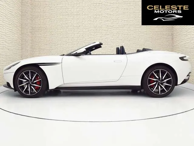 ASTON MARTIN DB11 Volante 2022 — photo 2 sur 8