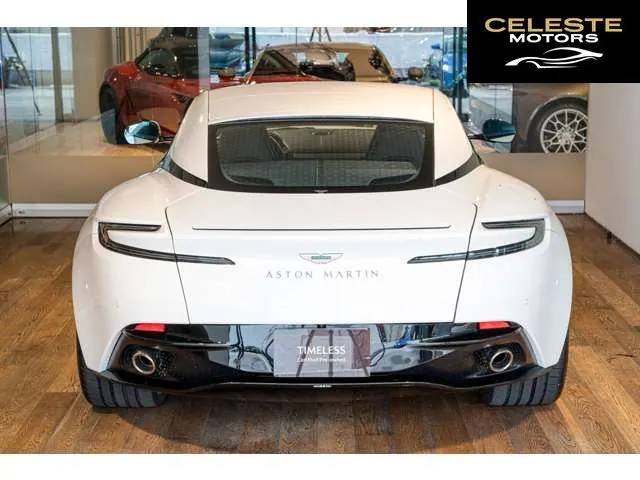ASTON MARTIN DB12 2024 — photo 4 sur 8