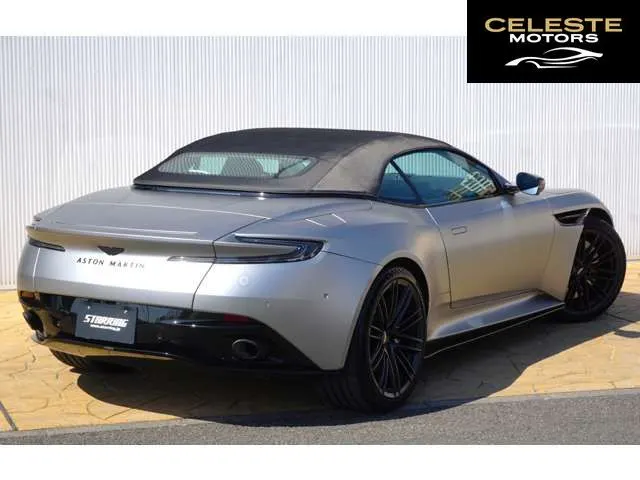 ASTON MARTIN DB12 Volante 2024 — photo 8 sur 8