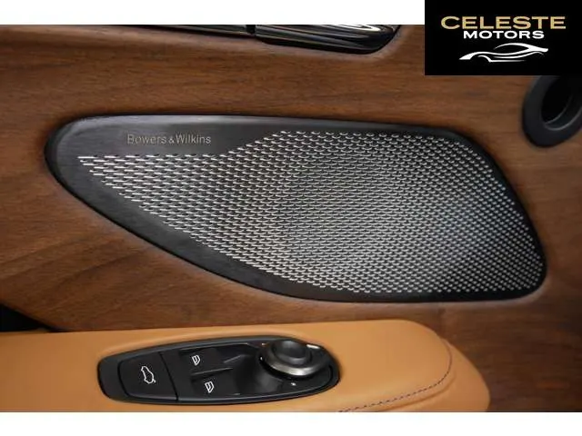 ASTON MARTIN DB12 Volante 2024 — photo 7 sur 8