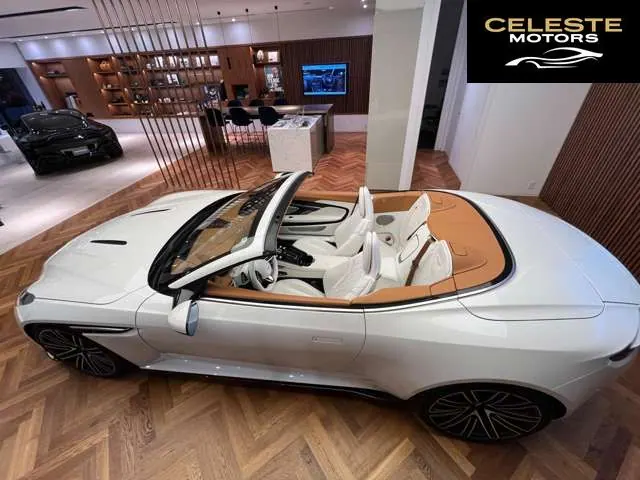 ASTON MARTIN DB12 Volante 2024 — photo 3 sur 8