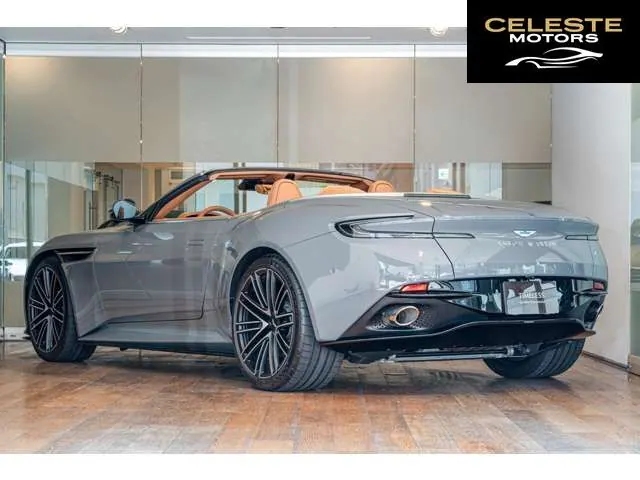 ASTON MARTIN DB12 Volante 2024 — photo 4 sur 8