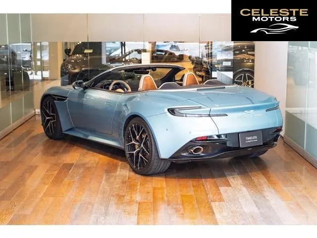 ASTON MARTIN DB12 Volante 2025 — photo 2 sur 8