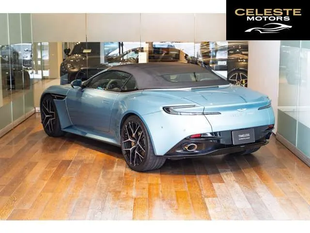 ASTON MARTIN DB12 Volante 2025 — photo 6 sur 8