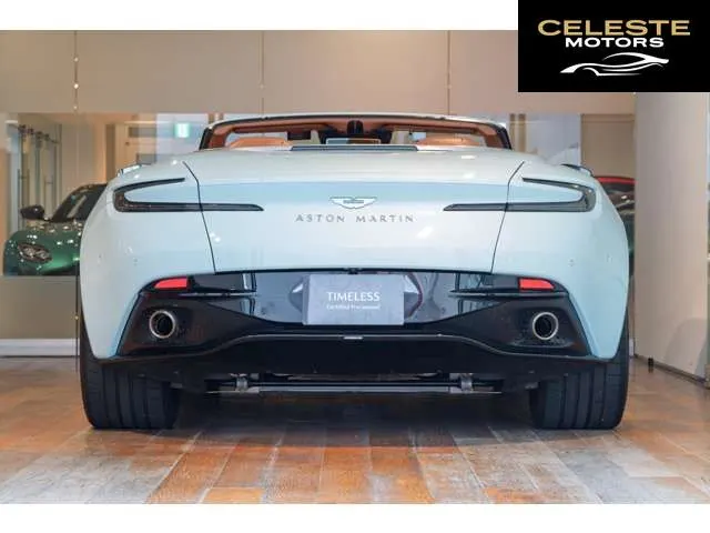 ASTON MARTIN DB12 Volante 2024 — photo 5 sur 8