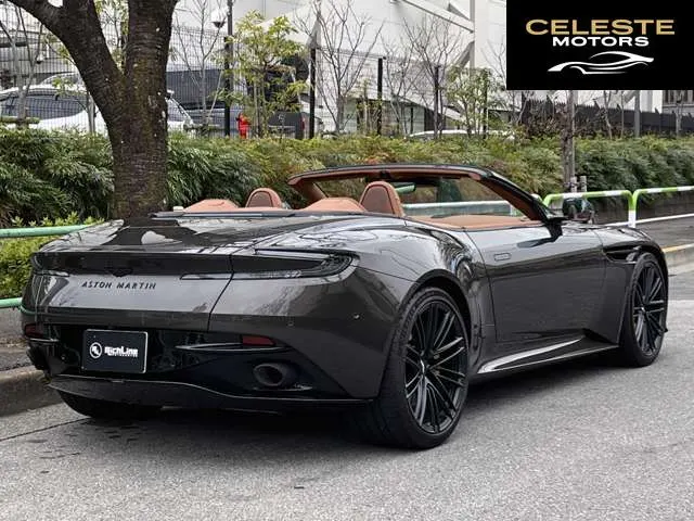 ASTON MARTIN DB12 Volante 2025 — photo 5 sur 8