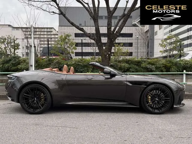 ASTON MARTIN DB12 Volante 2025 — photo 6 sur 8