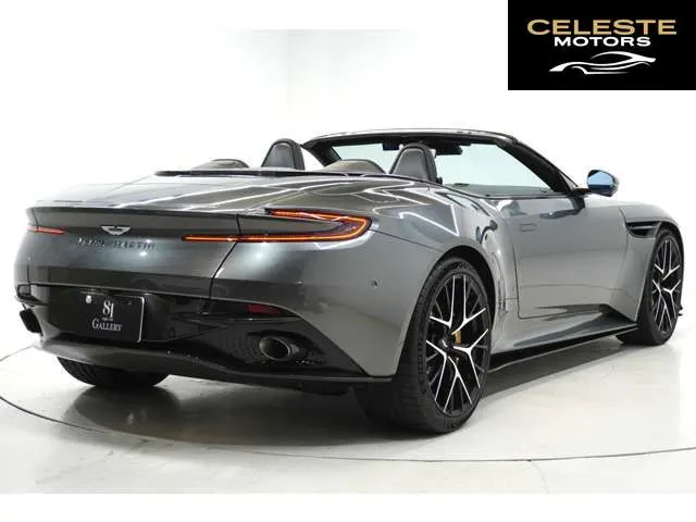 ASTON MARTIN DB12 Volante 2024 — photo 2 sur 8