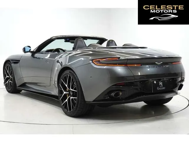 ASTON MARTIN DB12 Volante 2024 — photo 4 sur 8