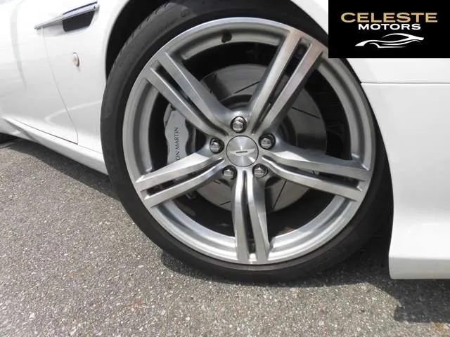 ASTON MARTIN DB9 2009 — photo 5 sur 8