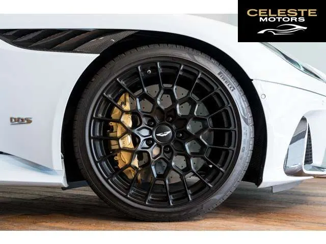 ASTON MARTIN DBS Superleggera 2024 — photo 5 sur 8