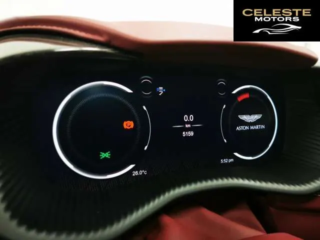 ASTON MARTIN DBX 2024 — photo 7 sur 8