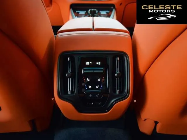 ASTON MARTIN DBX 2024 — photo 6 sur 8