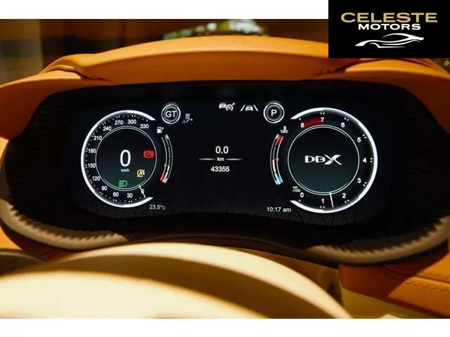 ASTON MARTIN DBX 2021 — photo 7 sur 8