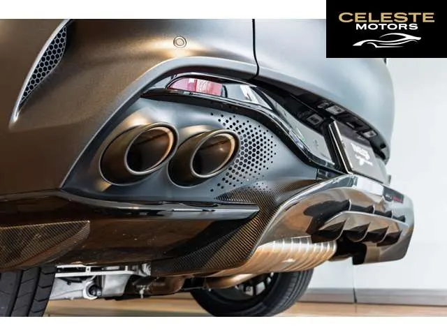 ASTON MARTIN DBX 2025 — photo 7 sur 8
