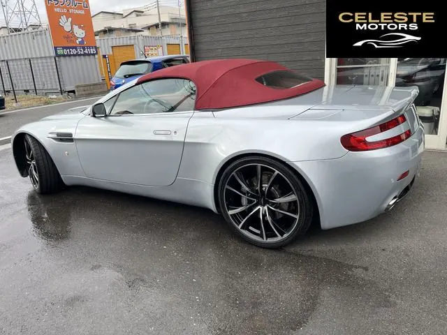 ASTON MARTIN V8 Vantage Roadster 2008 — photo 2 sur 8