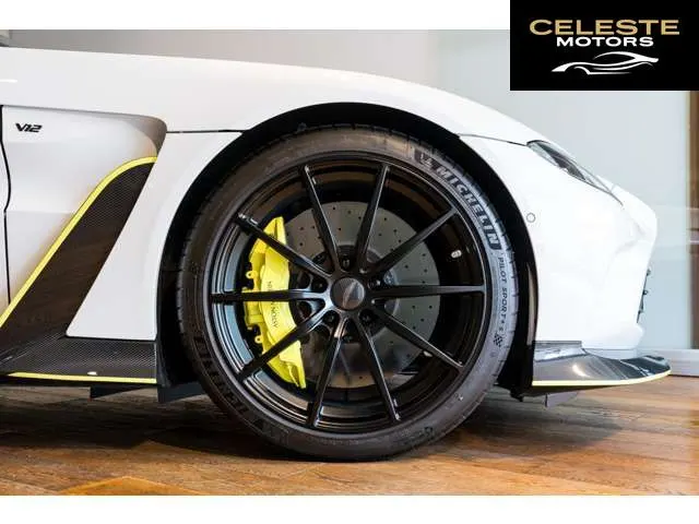 ASTON MARTIN Vantage 2023 — photo 2 sur 8