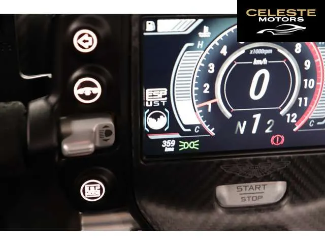 ASTON MARTIN ヴァルキリー 2023 — photo 2 sur 8