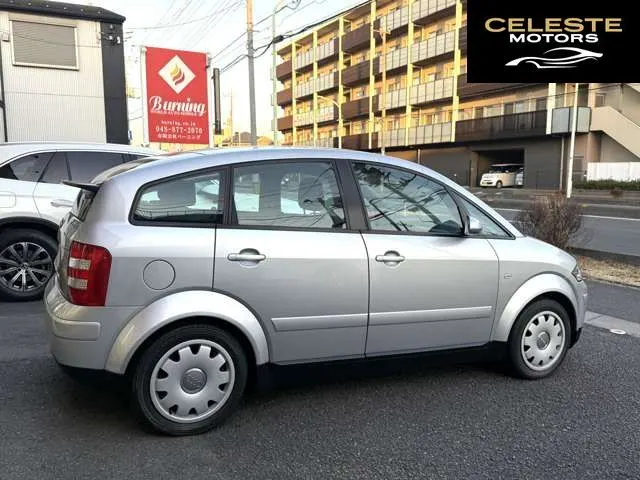 AUDI A2 2002 — photo 8 sur 8