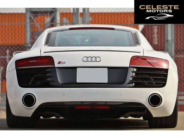 AUDI R8 2013 — photo 6 sur 8