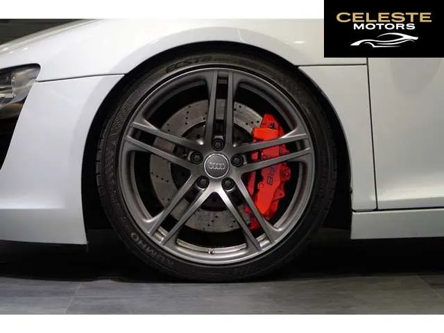 AUDI R8 2009 — photo 5 sur 8