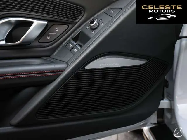 AUDI R8 2019 — photo 5 sur 8