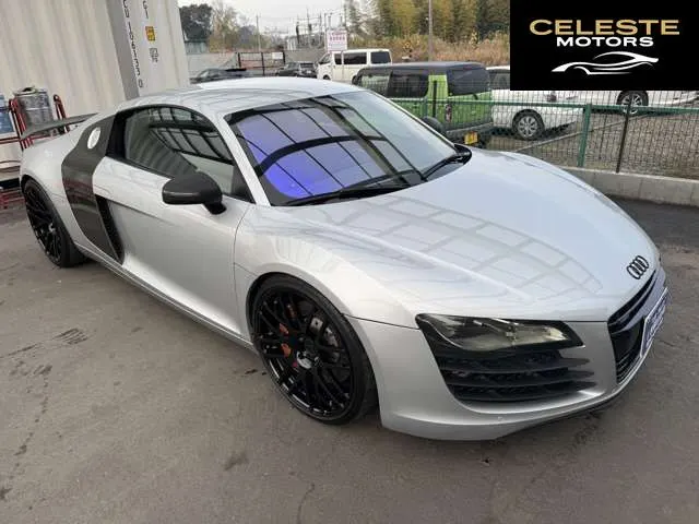 AUDI R8 2010 — photo 3 sur 8
