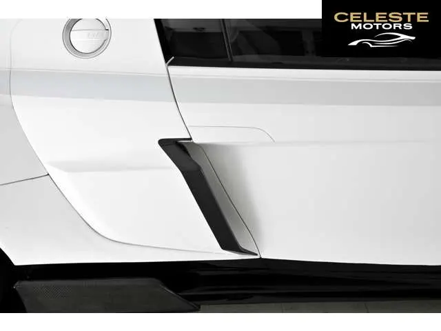 AUDI R8 2007 — photo 7 sur 8