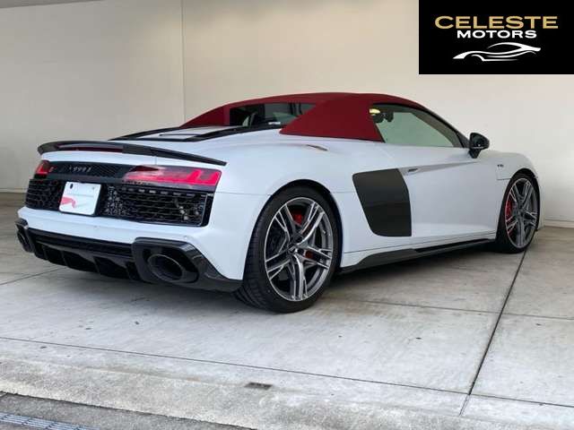 AUDI R8 Spider 2020 — photo 6 sur 8