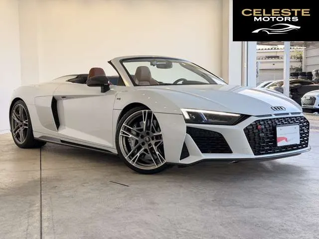 AUDI R8 Spider 2022 — photo 6 sur 8