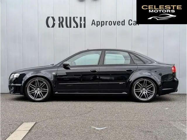 AUDI RS4 2007 — photo 2 sur 8