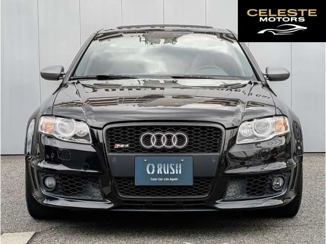 AUDI RS4 2007 — photo 4 sur 8