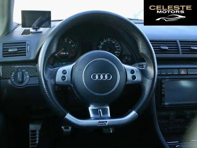 AUDI RS4 2006 — photo 6 sur 8