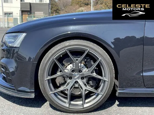AUDI RS5 2013 — photo 5 sur 8