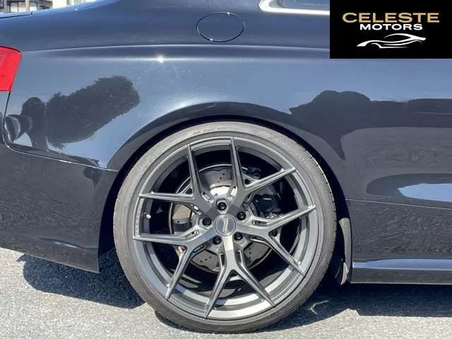 AUDI RS5 2013 — photo 7 sur 8
