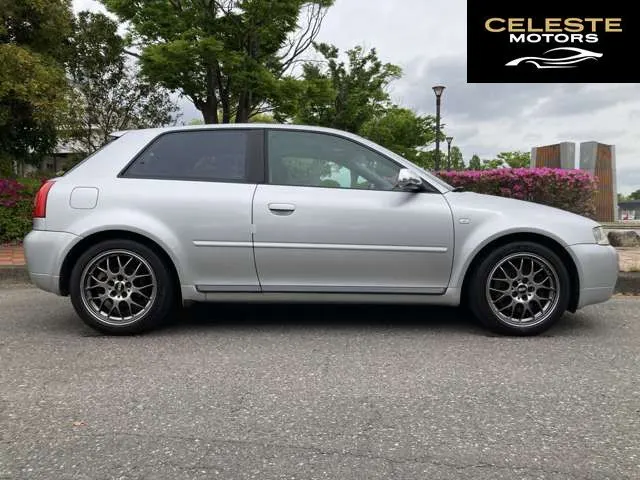 AUDI S3 2003 — photo 4 sur 8