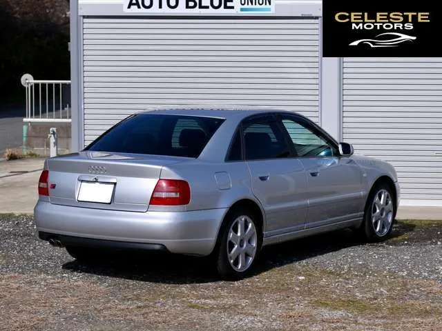 AUDI S4 1999 — photo 6 sur 8