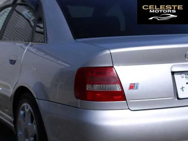 AUDI S4 1999 — photo 7 sur 8