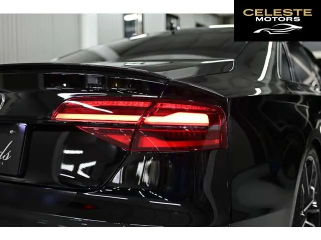 AUDI S8 2016 — photo 5 sur 8