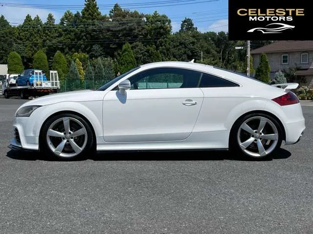 AUDI TT 2010 — photo 4 sur 8