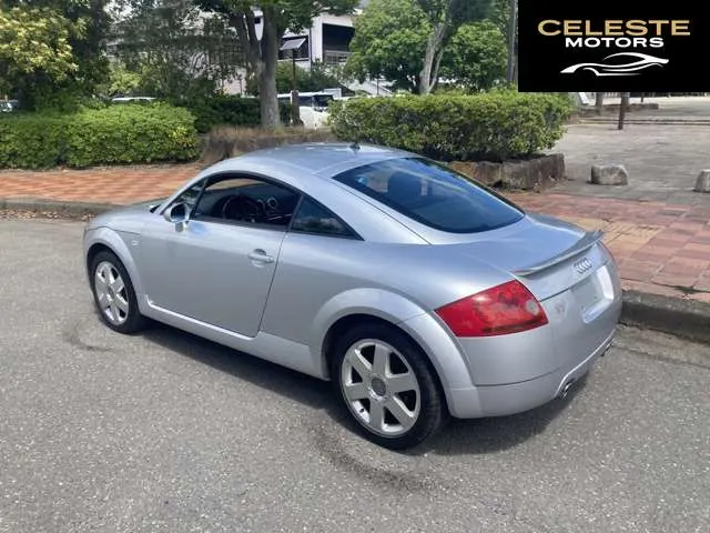 AUDI TT 2000 — photo 8 sur 8