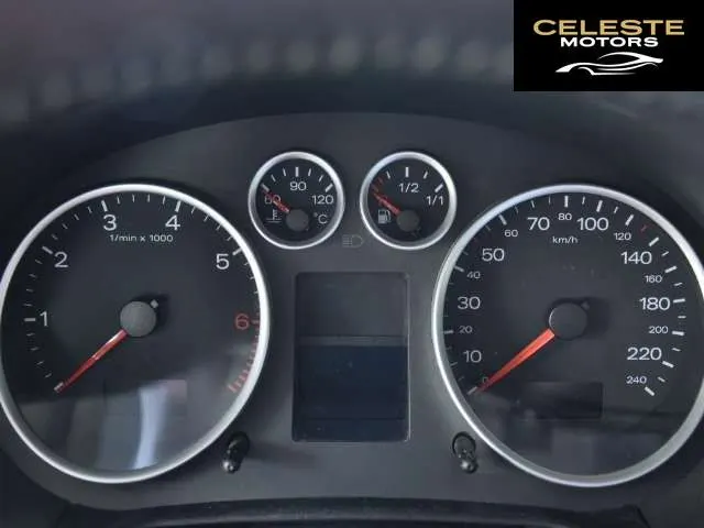 AUDI アウディ 2001 — photo 4 sur 8