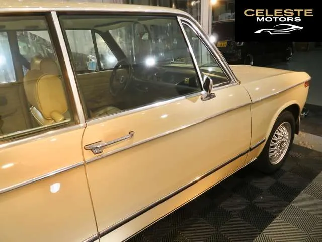 BMW 2002 Série 1975 — photo 5 sur 8