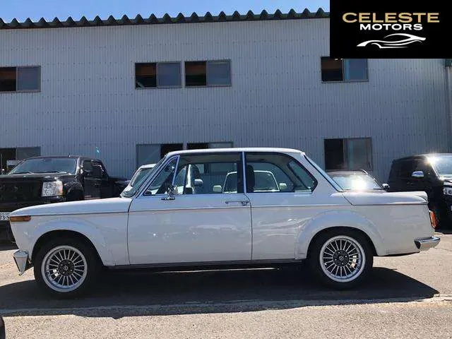 BMW 2002 Série 1975 — photo 2 sur 8