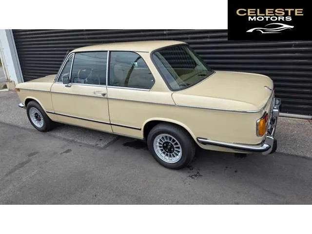 BMW 2002 Série 1975 — photo 2 sur 8
