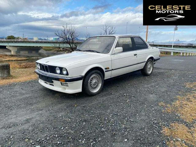 BMW 3 Série Coupé 1987 — photo 2 sur 8