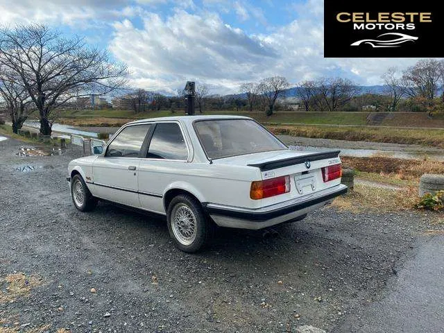BMW 3 Série Coupé 1987 — photo 3 sur 8