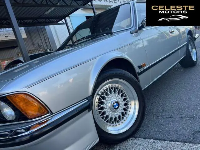 BMW 6 Série 1985 — photo 8 sur 8