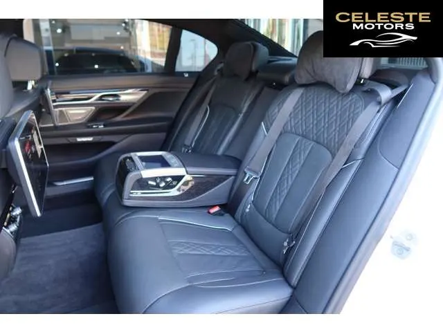 BMW 7 Série 2017 — photo 8 sur 8